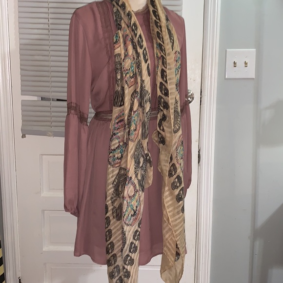 Scarf - Picture 5 of 6